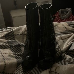 Elegant Black Patent Heeled Boots
